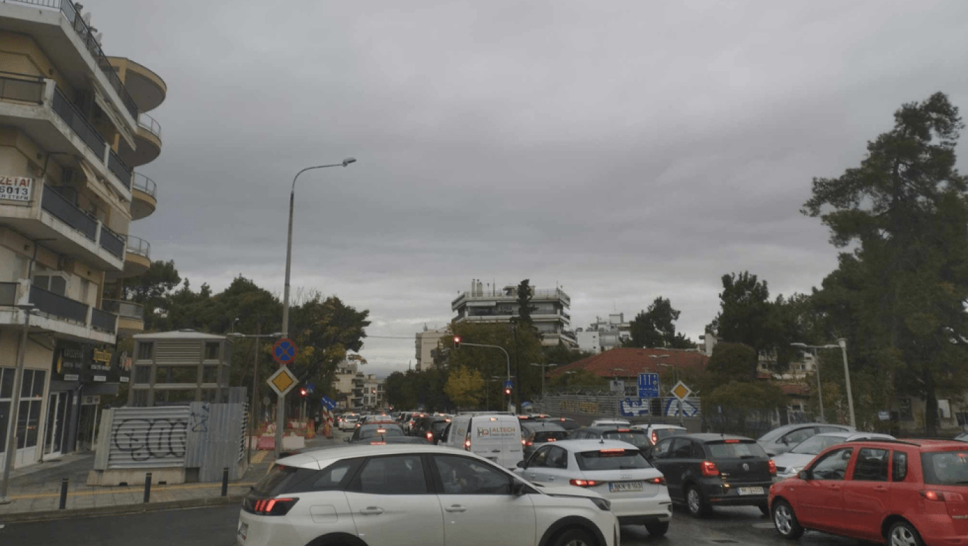 Θεσσαλονίκη: Τρελή κίνηση στην Όλγας