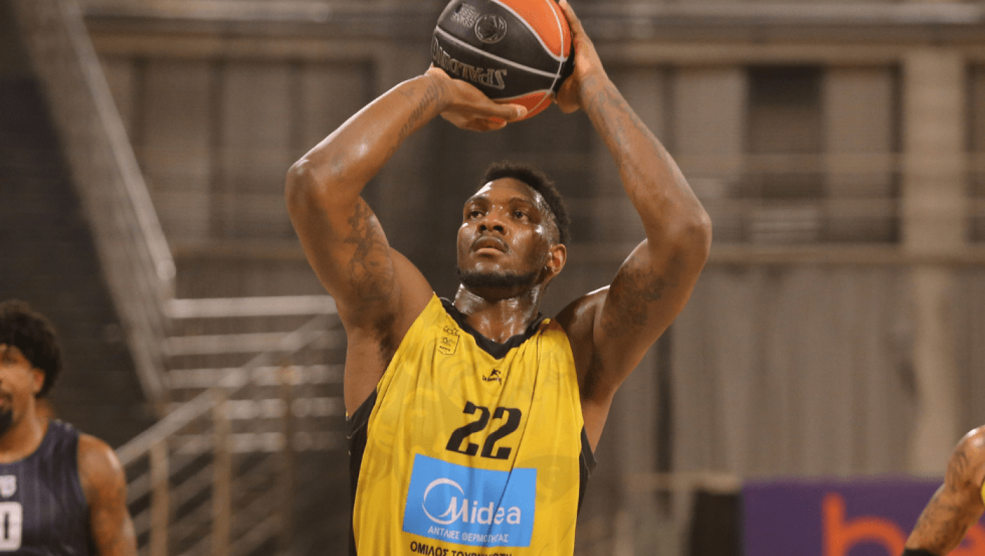 Ντε Σόουζα: «Οι τρεις διαδοχικές νίκες που μας δίνουν ψυχολογική ώθηση»