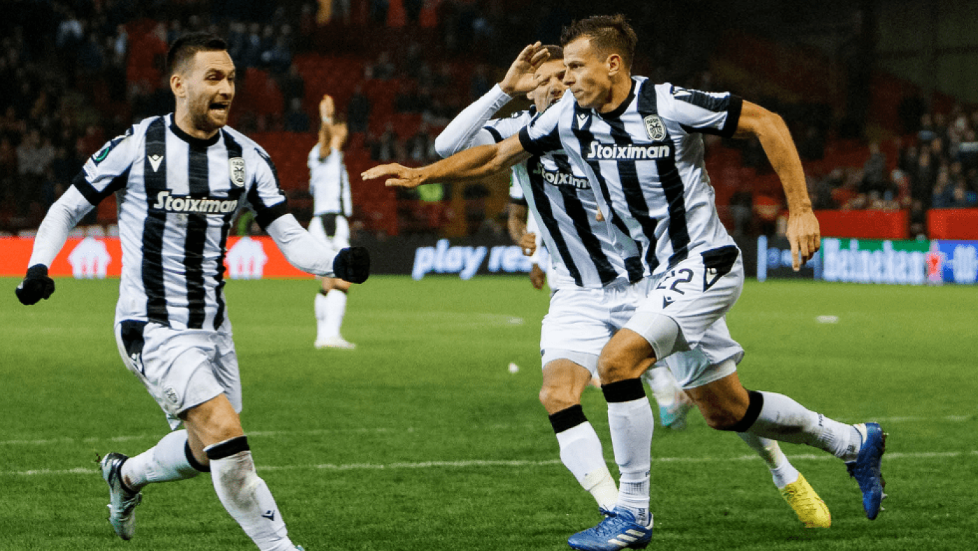 Το γκολ του Σβαμπ και το ξέσπασμα της κερκίδας από Ελληνίδα στην εξέδρα