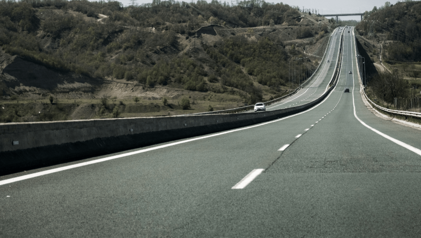 Κακοκαιρία: Διακοπή κυκλοφορίας σε νέα και παλαιά εθνική οδό Αθηνών-Πατρών