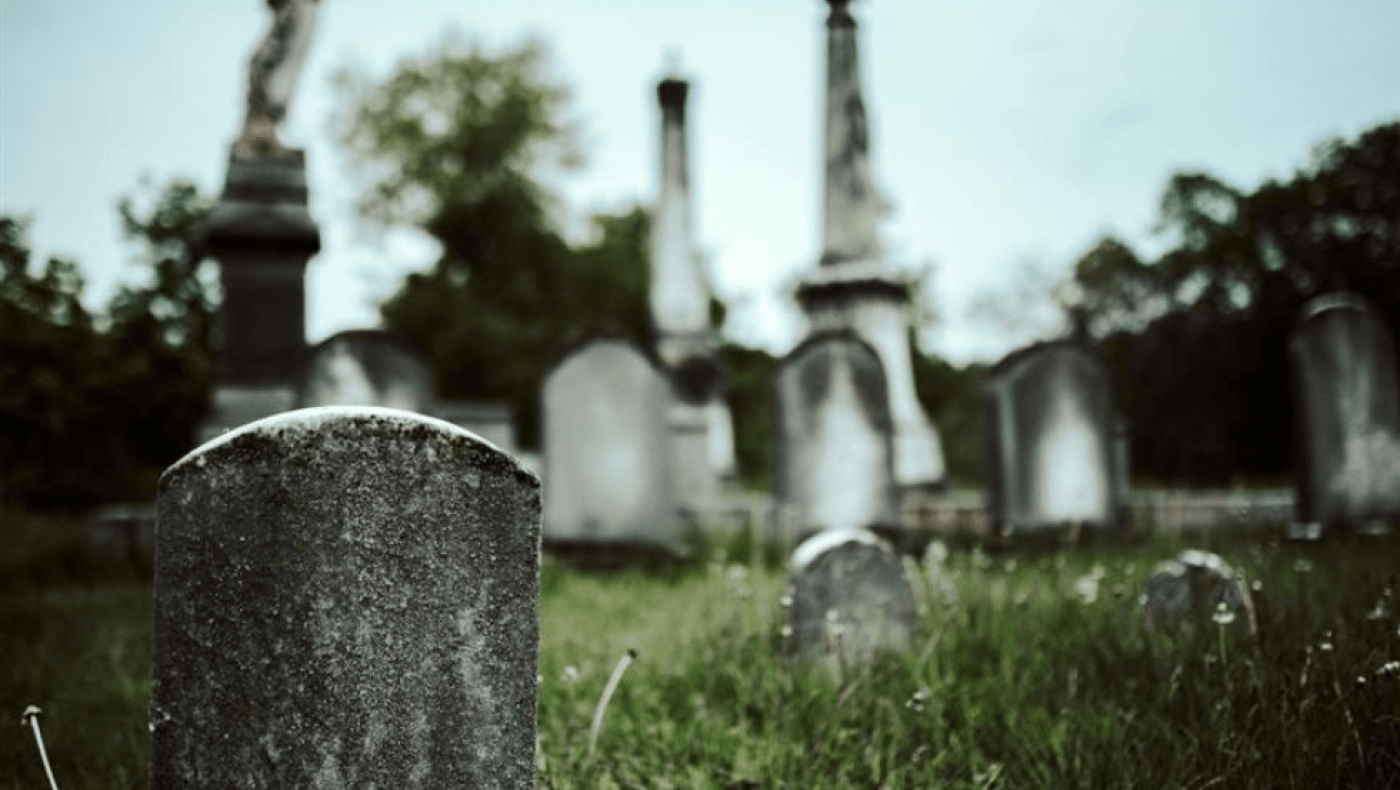 Ηράκλειο: Συγγενείς έστησαν καυγά σε νεκροταφείο και κατέληξαν στο τμήμα