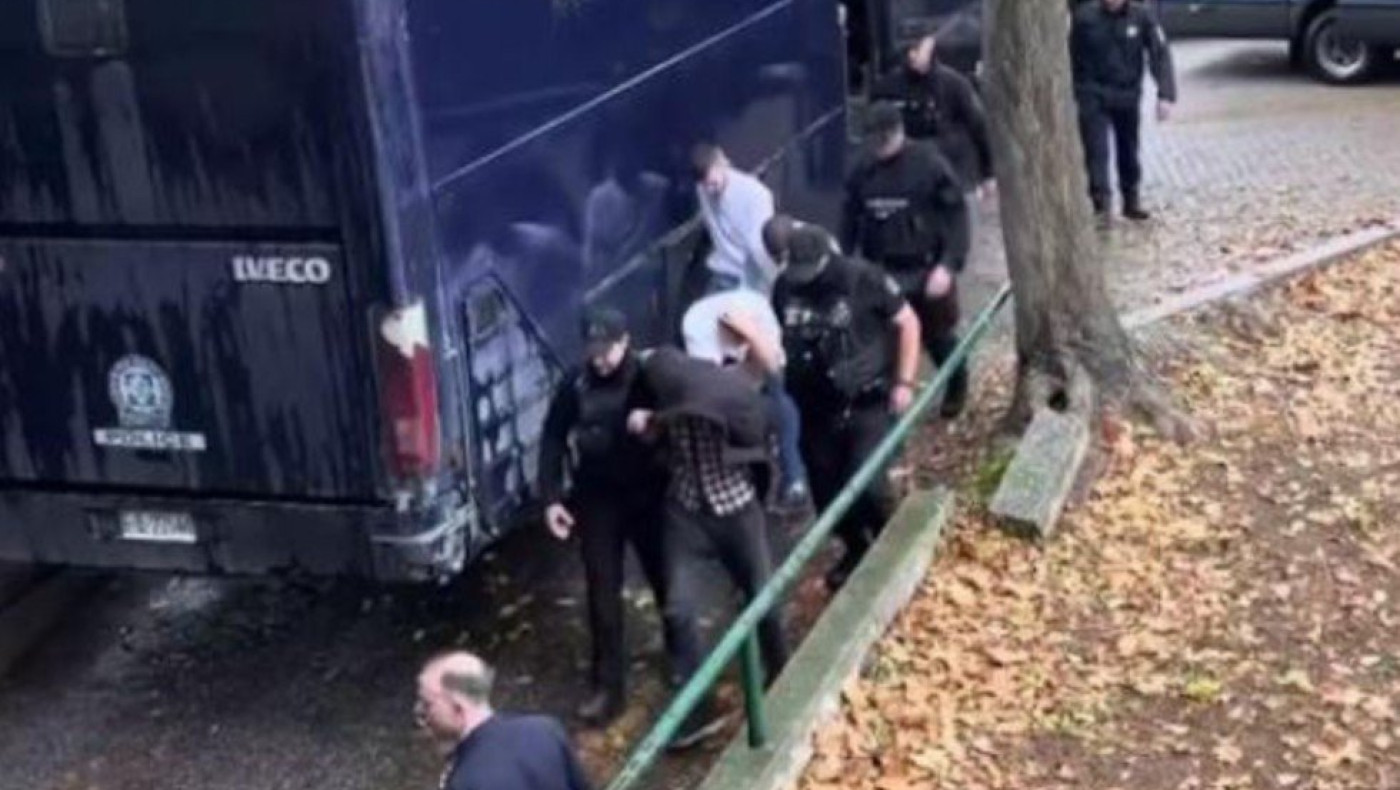 «Να αφήσουν ελεύθερους με εγγύηση τους οπαδούς του Άρη»