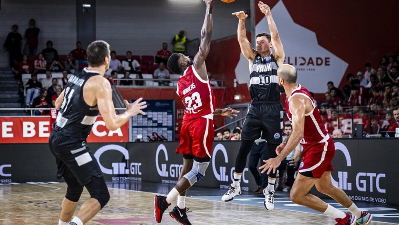 Κατέρρευσε στο τέλος ο ΠΑΟΚ στη Λισσαβώνα, βαριά ήττα από την Μπενφίκα