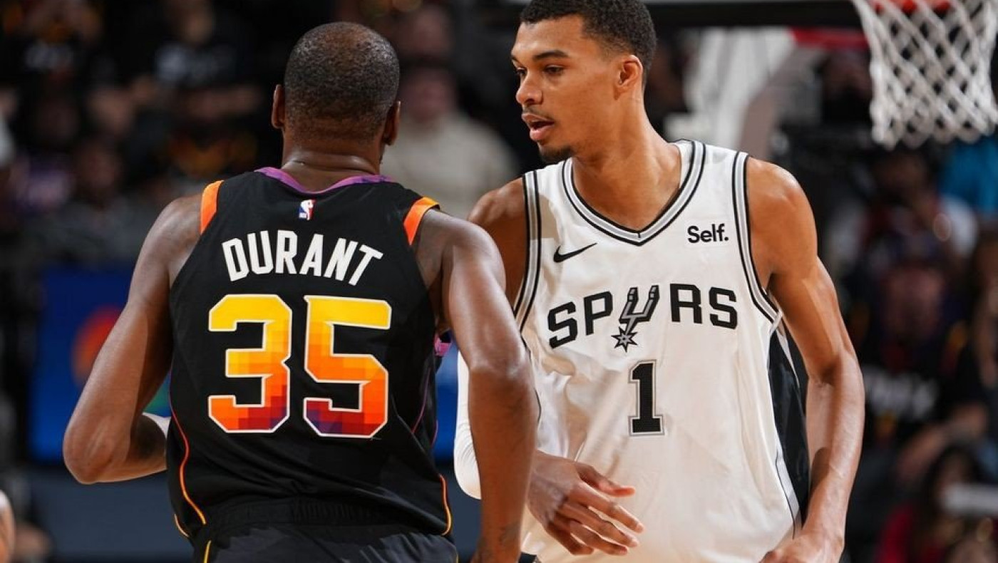 ΝΒΑ: Τρομερή ανατροπή και νίκη των Σπερς σε δραματικό φινάλε