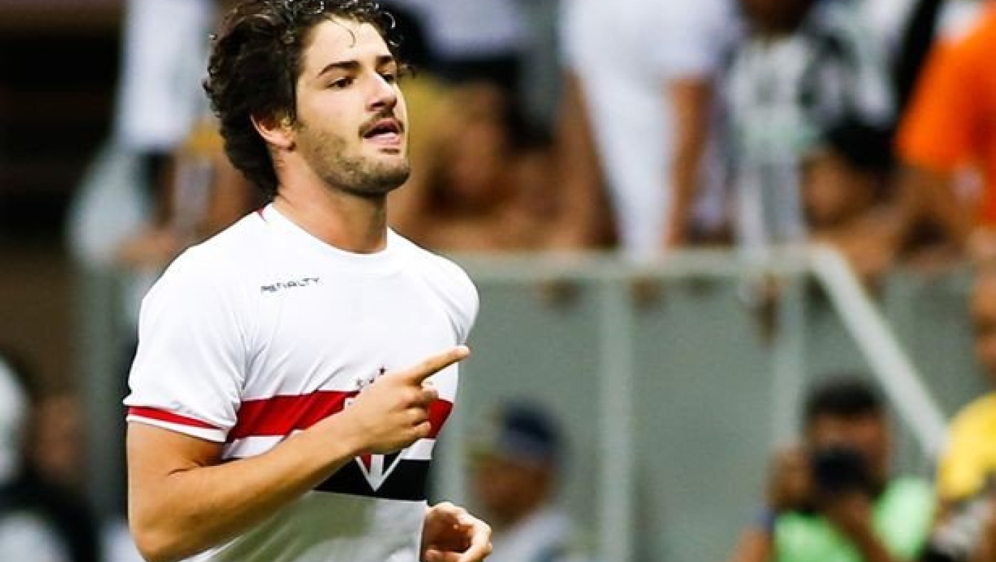 «Γλυκοκοιτάζει» Πάτο η Λίβερπουλ!