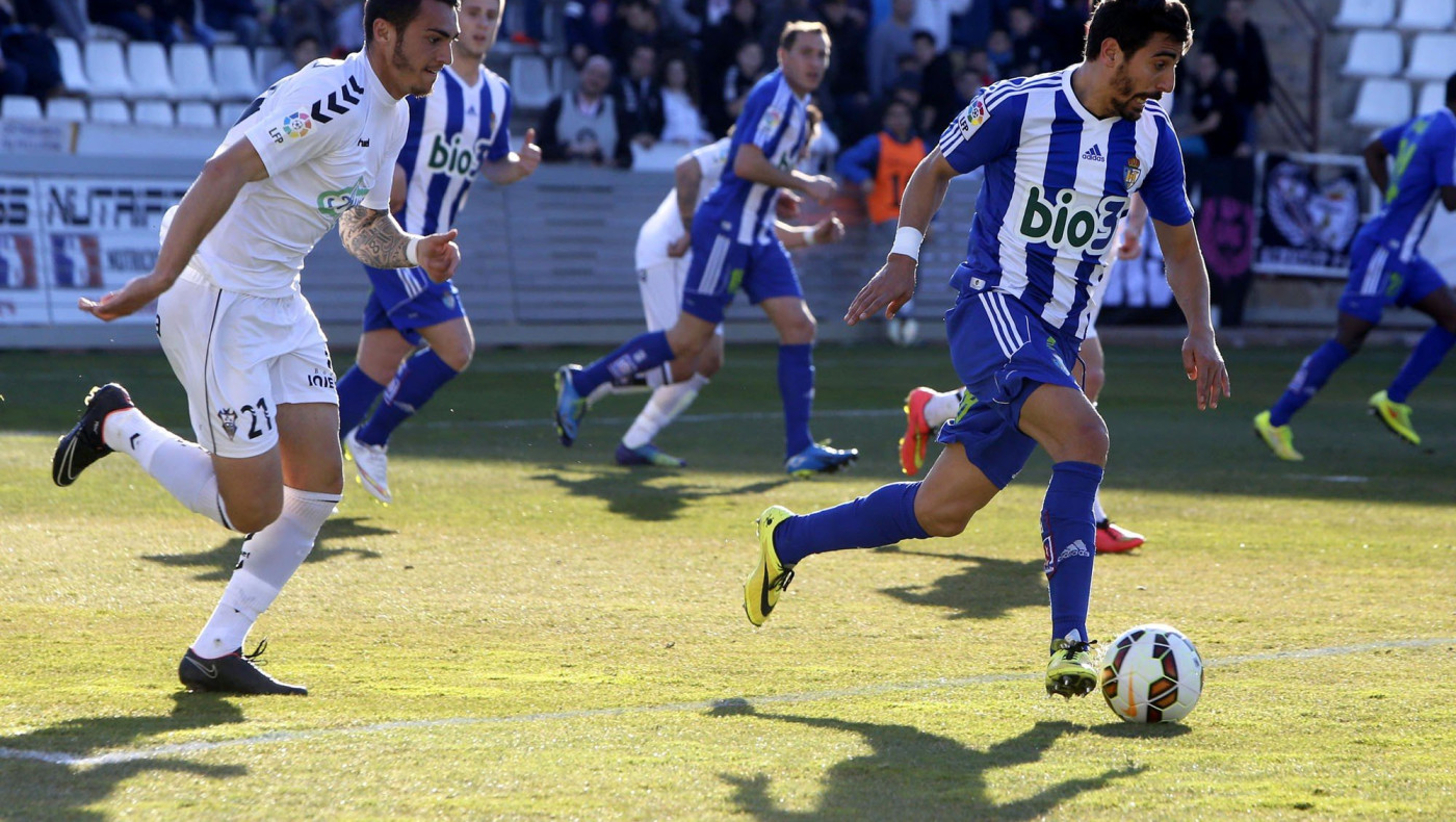 Βρίσκει τρόπο στο «κλουβί»