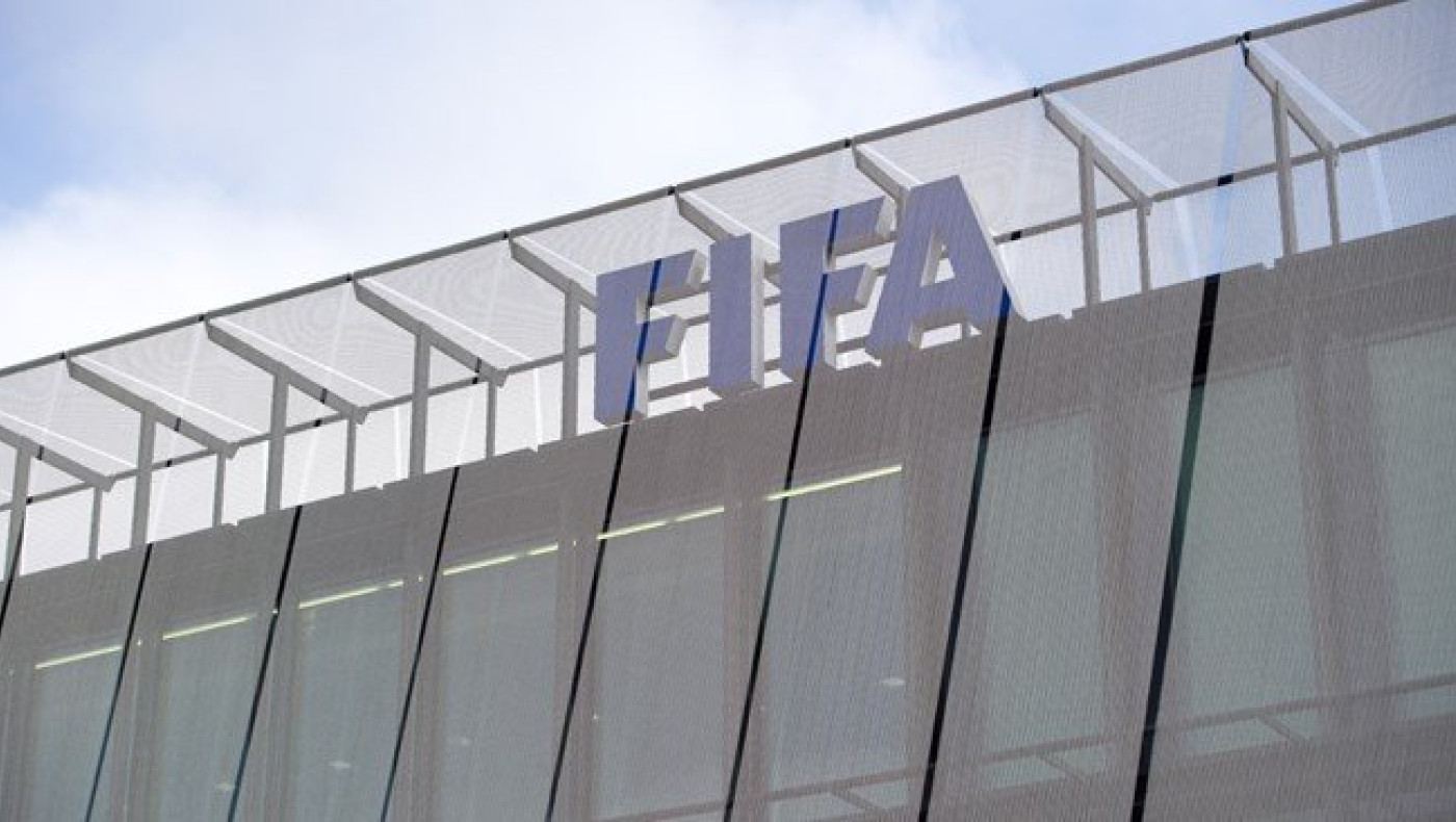 Απαγόρευση μεταγραφών από τη FIFA σε Ρεάλ και Ατλέτικο