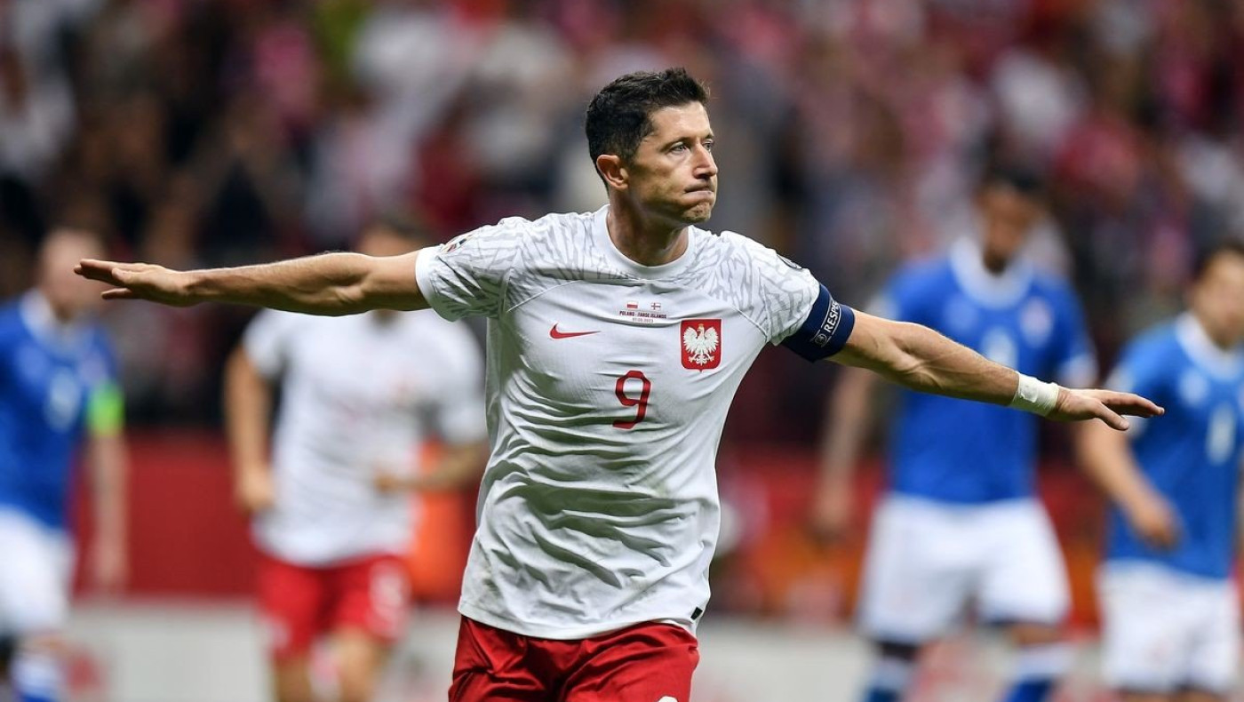 Δώδεκα Εuro - εισιτήρια ζητούν κάτοχο!