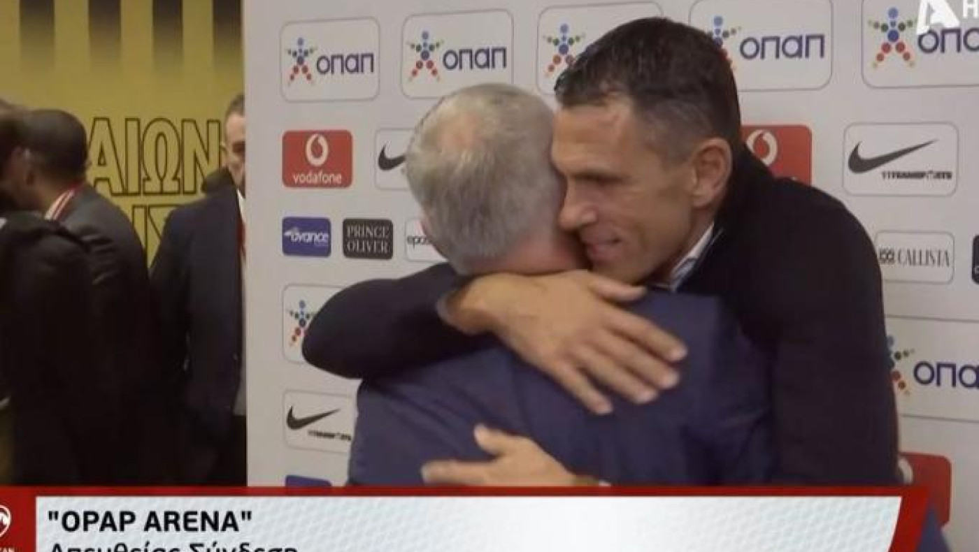 Ελλάδα-Γαλλία: «Ζεστή» αγκαλιά Πογέτ-Ντεσάμπ μετά το τέλος του αγώνα