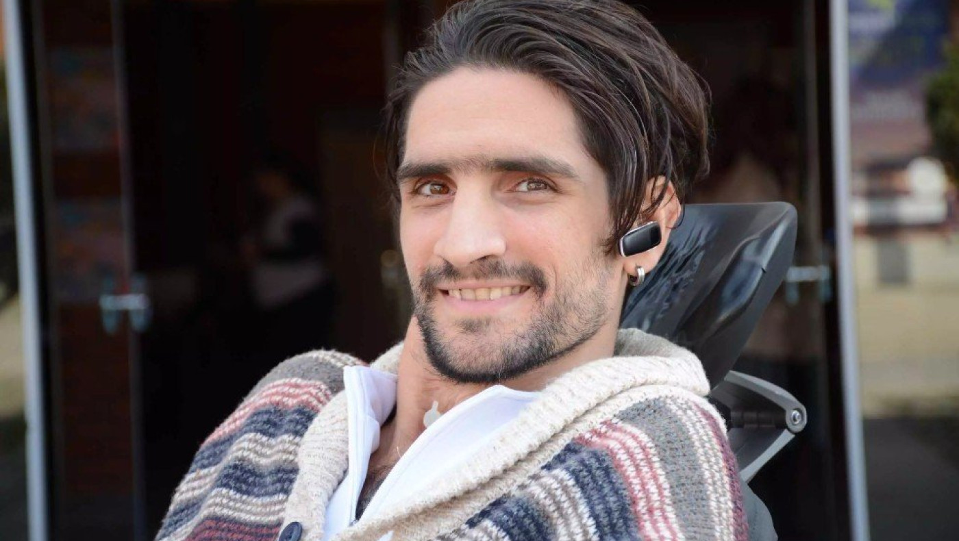 Δ. Αντωνίου: Του ζήτησαν να αποδείξει ότι δεν έχει δεξί χέρι για να βγάλει διαβατήριο!