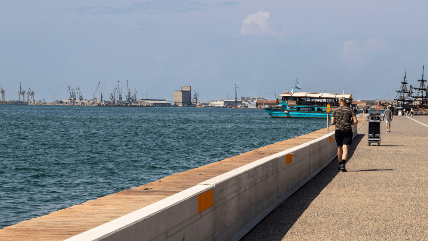 Θεσσαλονίκη: 23χρονος βγήκε για σερφ στην παραλία της Επανομής και παρασύρθηκε από τον αέρα