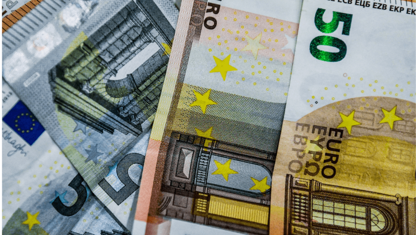 Το δημόσιο φεσώνει ιδιώτες παρά τα πλεονάσματα