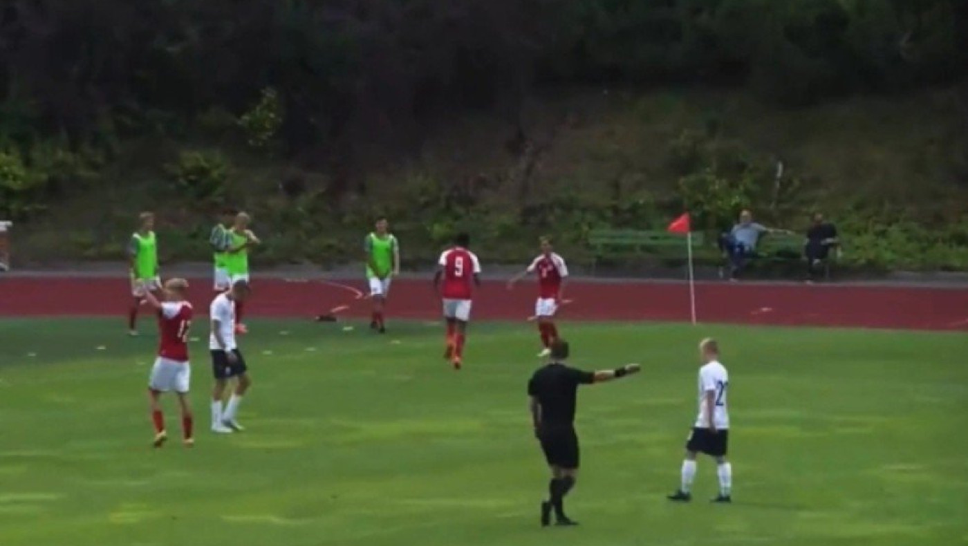 Τρομερός 15χρονος της Άρσεναλ έβαλε 10 γκολ κόντρα στη Λίβερπουλ!