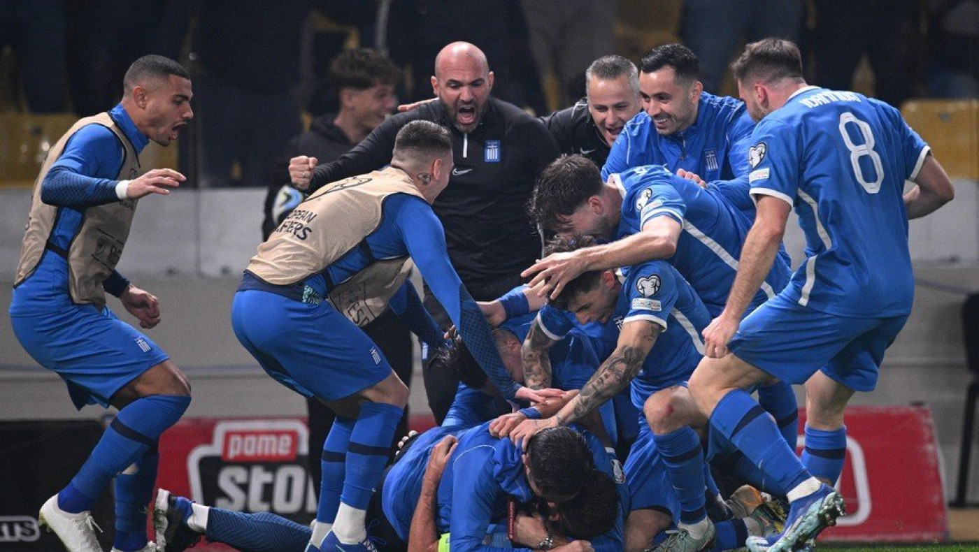 ΕΛΛΑΔΑΡΑ, κοίταξε στα μάτια την Γαλλία,  αποθέωση στην είσοδο του Κωνσταντέλια (vids)