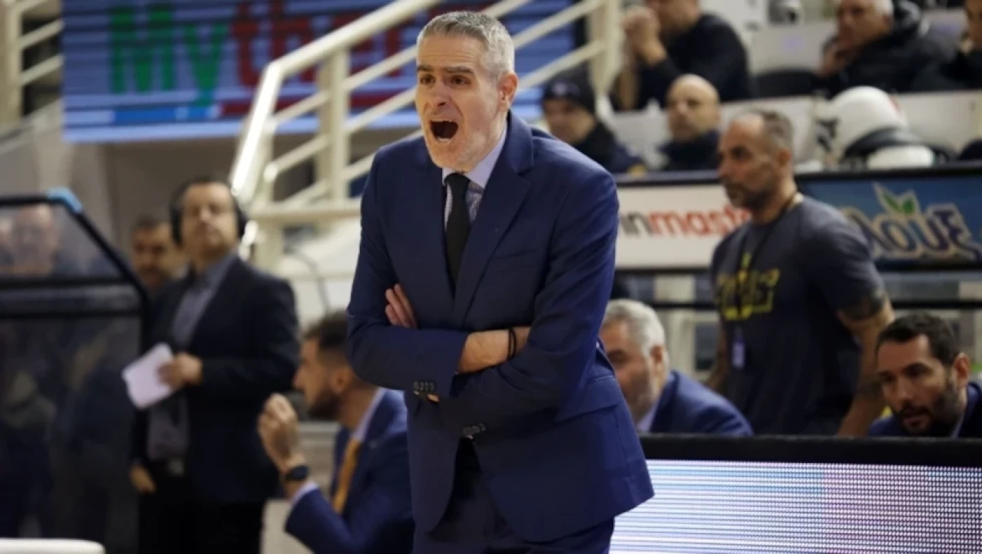 Ο Άρης προσπάθησε ν’ ανέβει… δέκα σκαλοπάτια, αλλά έχει ζήτημα στη γραμμή των ψηλών