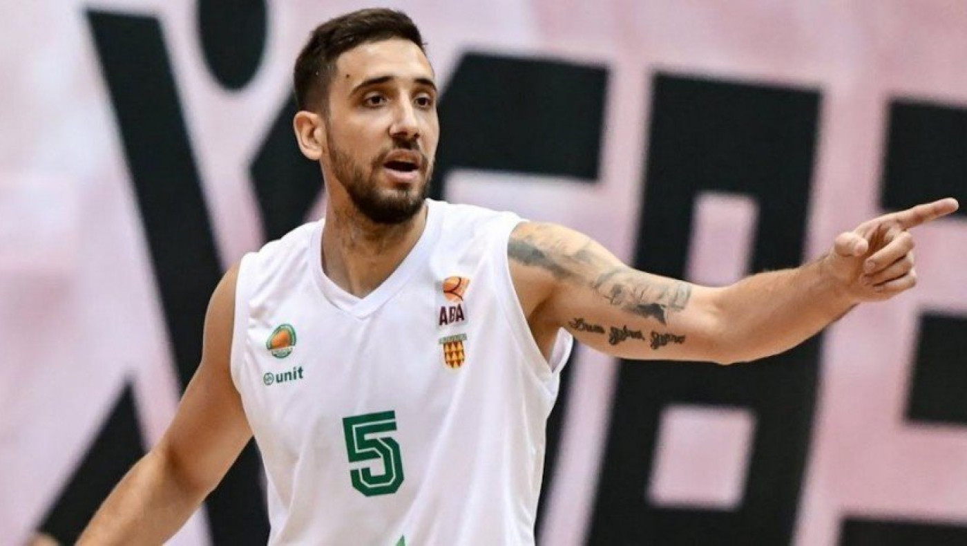 Κυανόλευκος και επίσημα ο Νίκολα Μαλέσεβιτς