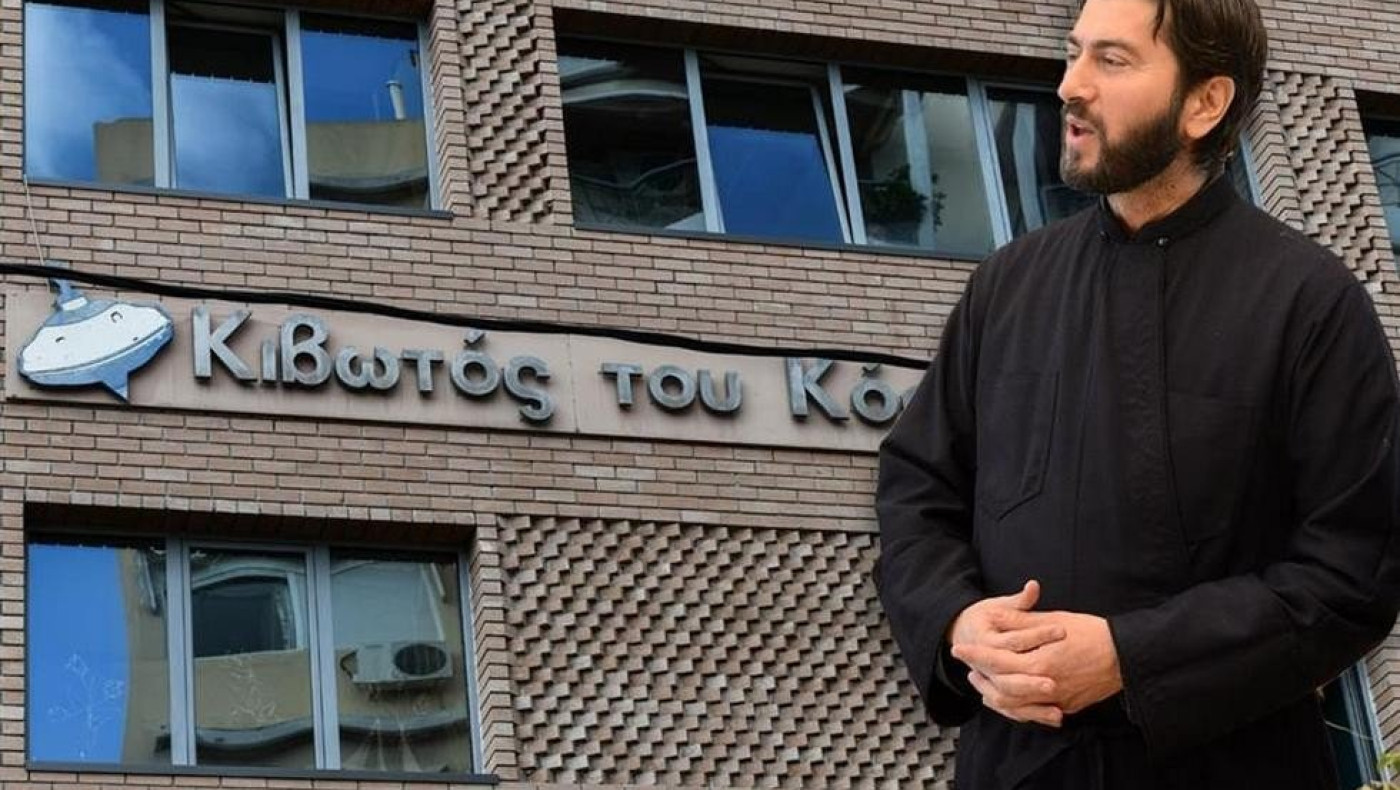 «Πόλεμος» για την πλαστή επιστολή που αθωώνει τον πατέρα Αντώνιο - Απειλεί με μηνύσεις τη μητέρα του 16χρονου