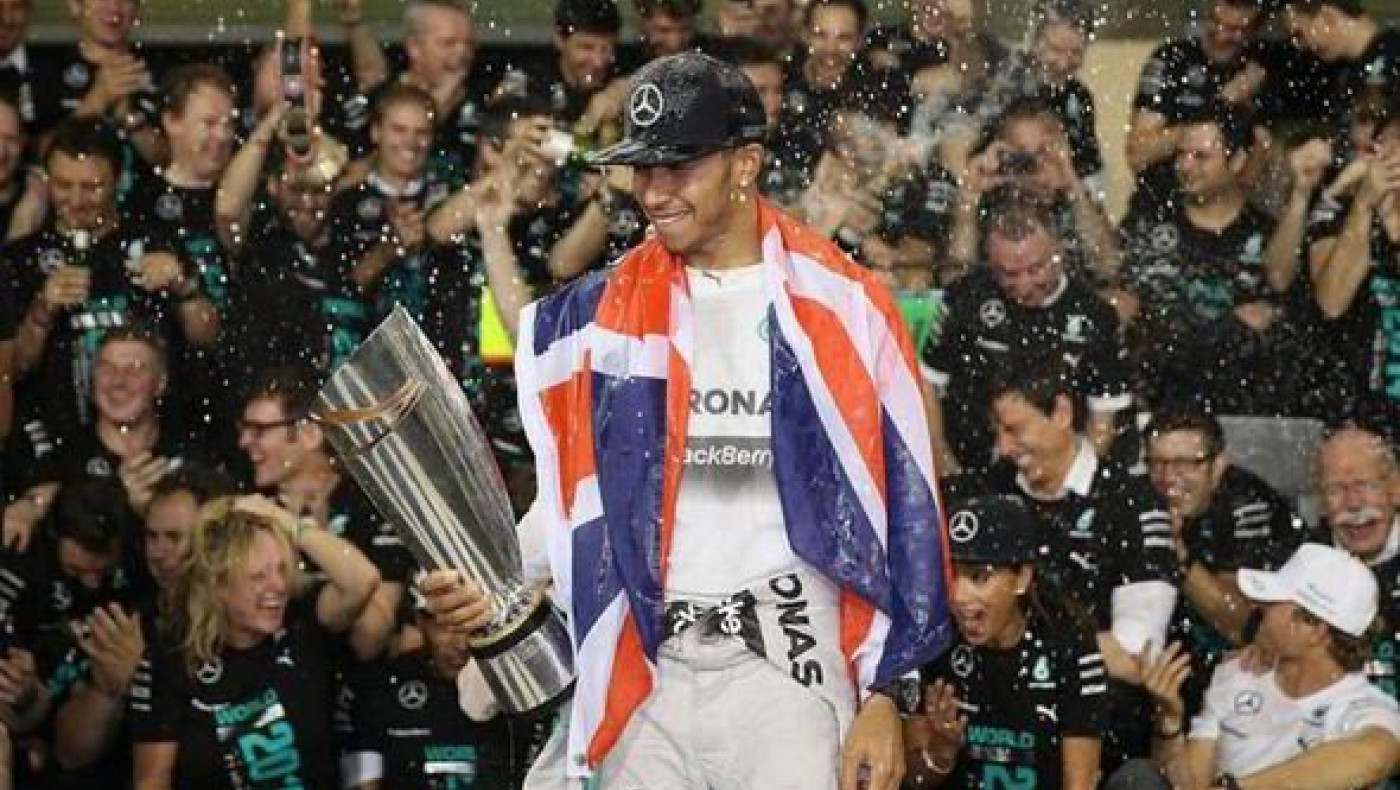 Χάμιλτον-Ferrari: «Και να πάρω το 8ο δεν θα σταματήσω...»