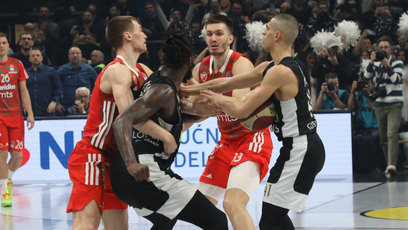 Πετρούσεφ και Λεσόρ μεταφέρουν την κόντρα τους στην Ελλάδα