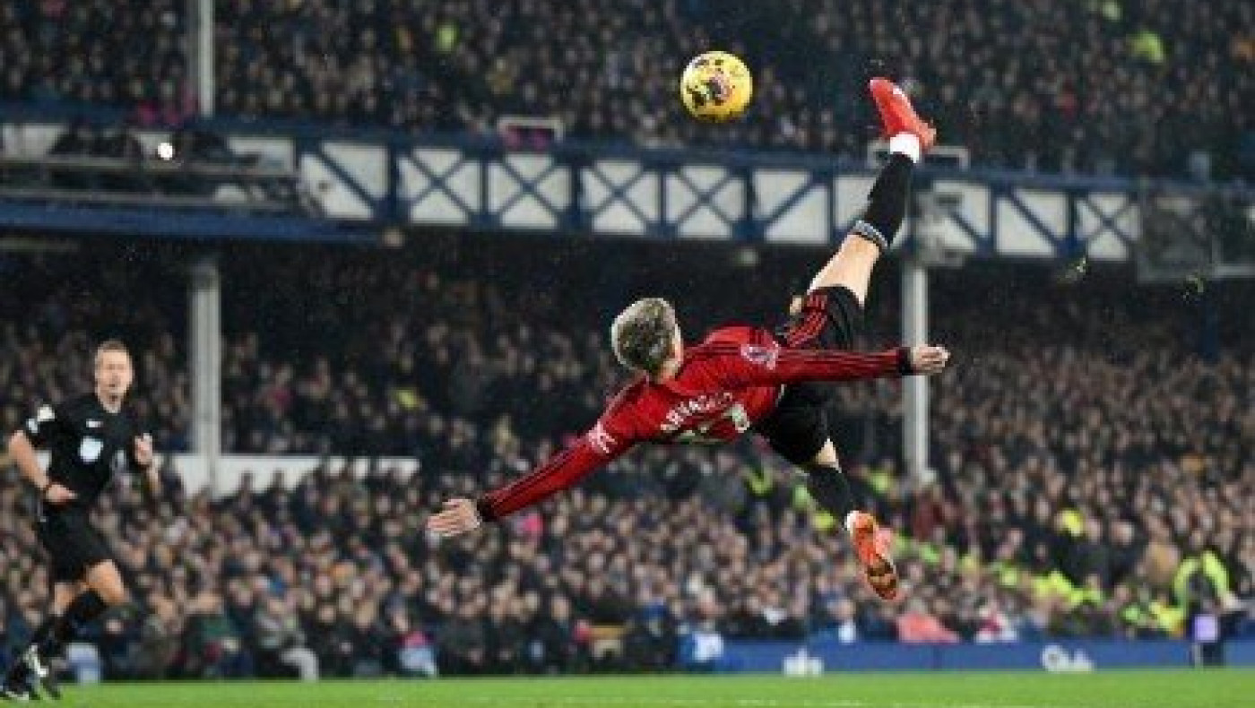 Έβερτον-Μάντσεστερ Γιουνάιτεντ: Απίθανο γκολ από τον Γκαρνάτσο με «ψαλιδάκι» (vid)