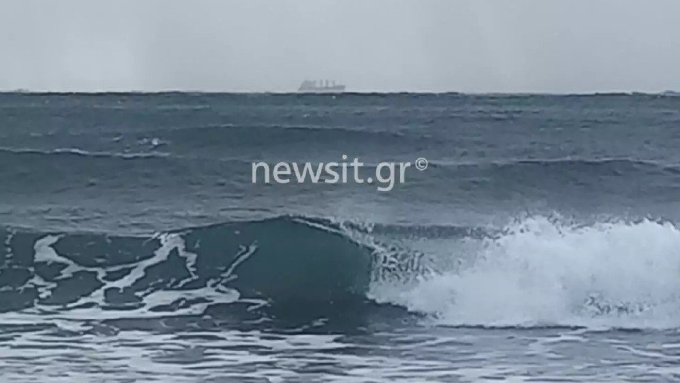 Λέσβος: Σώος ένας ναυτικός του φορτηγού πλοίου που βυθίστηκε