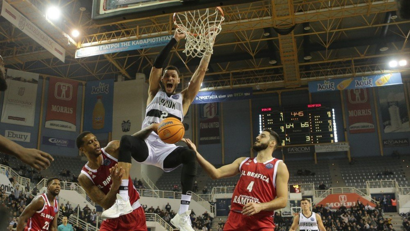 Ψυχάρες οι παίκτες του ΠΑΟΚ, έριξαν στο καναβάτσο και την Μπενφίκα