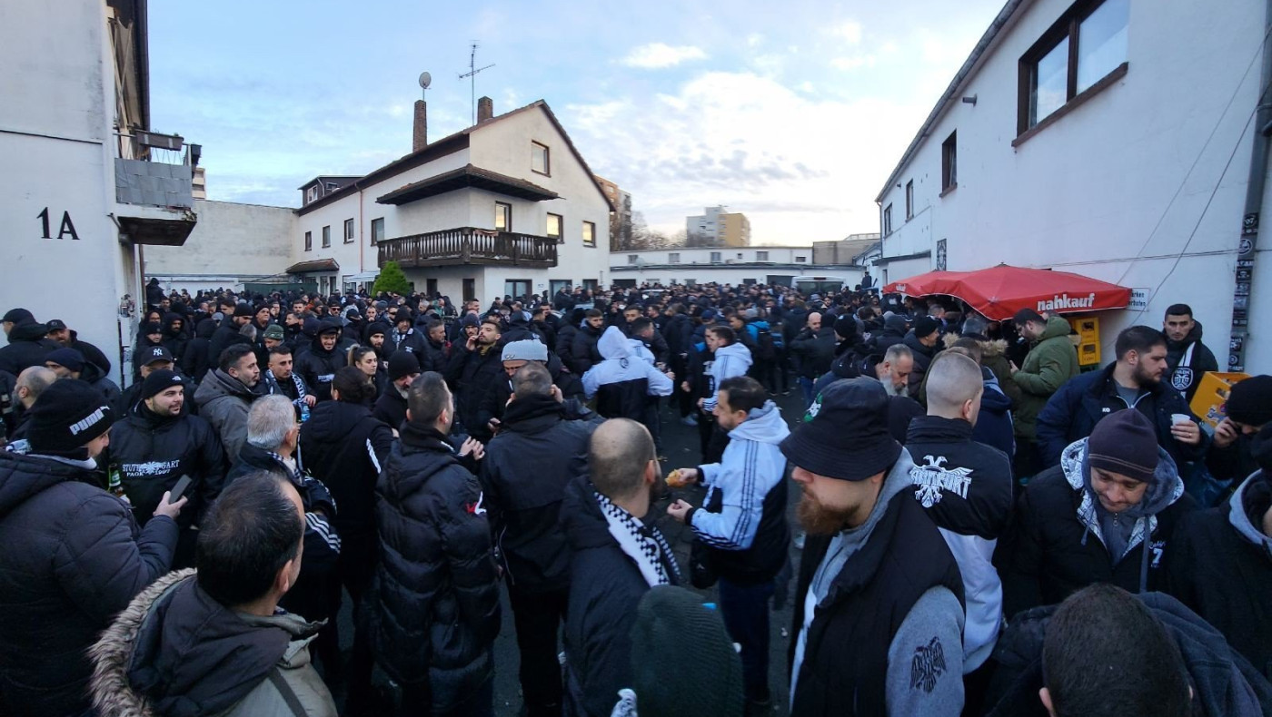 ΠΑΟΚτσήδικη πλημμύρα στο σύνδεσμο του Δικεφάλου στη Φρανκφούρτη (vids)