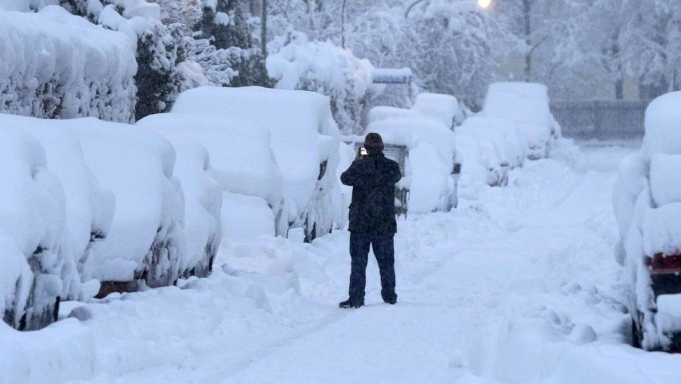 Γερμανία: Χιονόπτωση ρεκόρ στο Μόναχο και ακύρωση πτήσεων