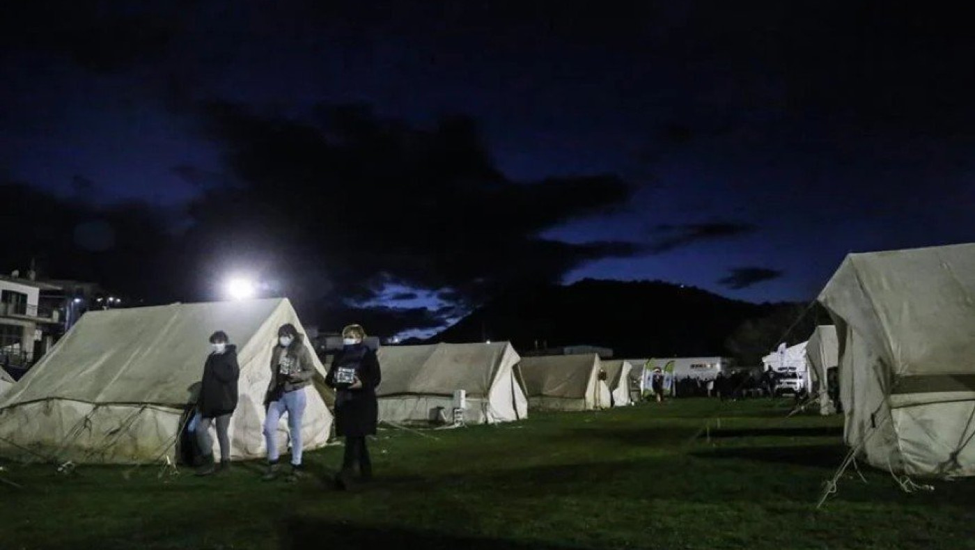 Δαμάσι:Τρία χρόνια ζουν σε κοντέινερ - Μόνο 5 από τις 180 πήραν αποζημίωση