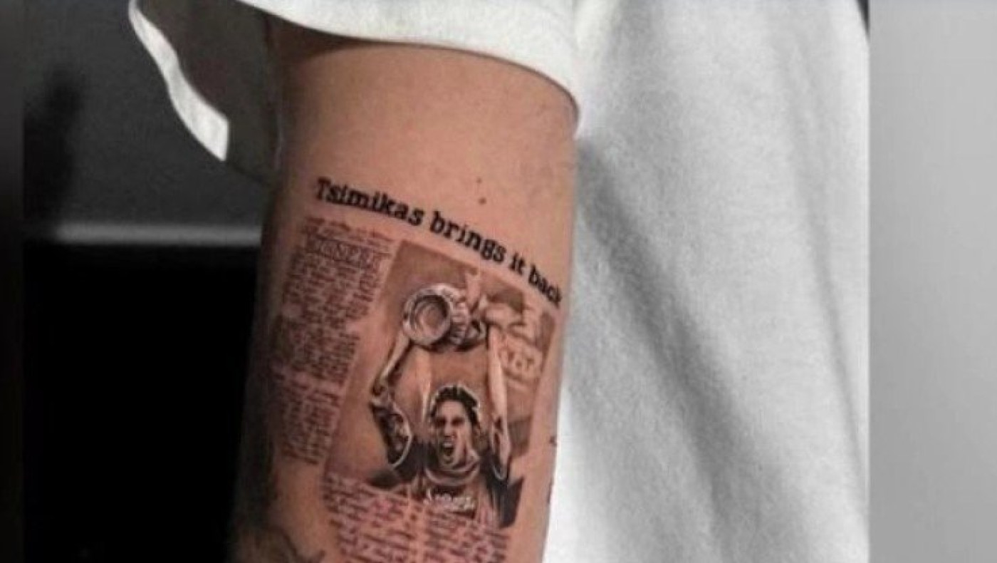 Κώστας Τσιμίκας: Έκανε τατουάζ τον εαυτό του και τη Λίβερπουλ