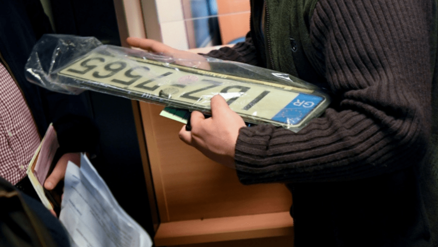 Επιστροφή πινακίδων ενόψει Χριστουγέννων - Ποιοι εξαιρούνται