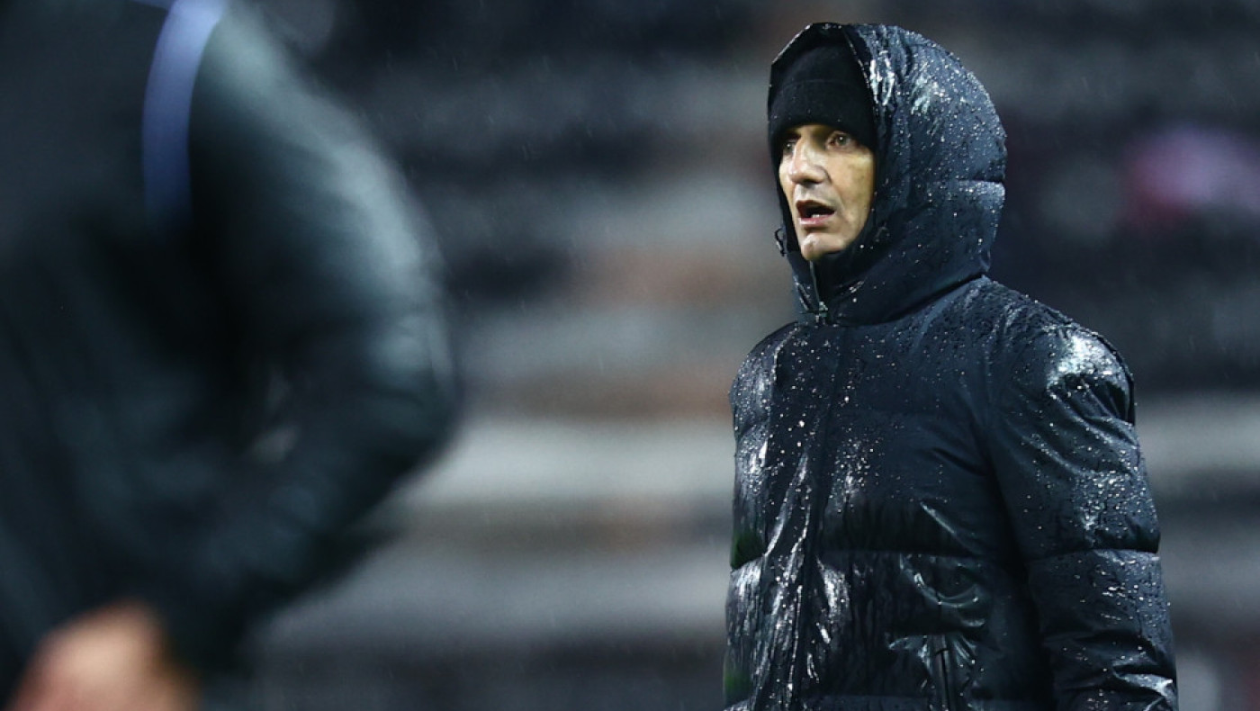 Ο Λουτσέσκου προσαρμόζεται στο υλικό που έχει