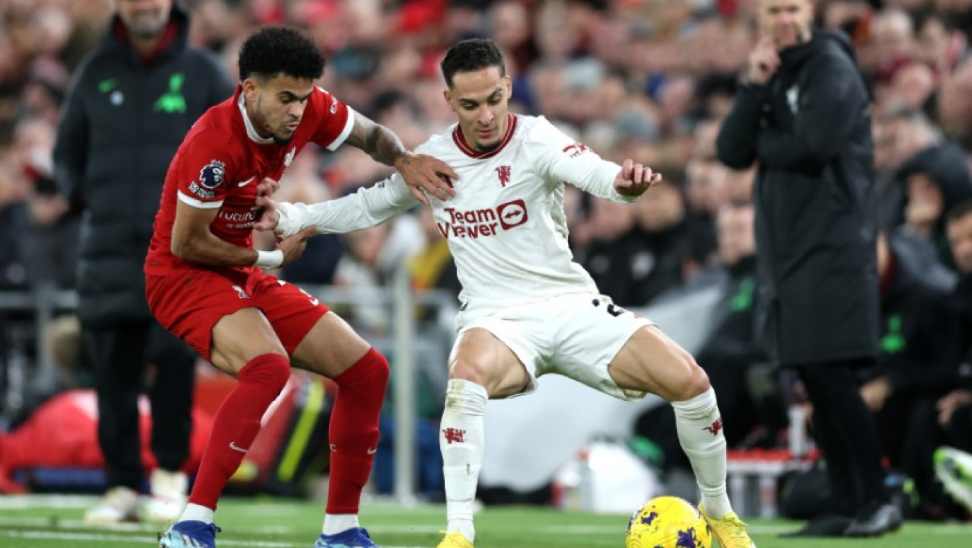 Έμεινε όρθια στο Άνφιλντ η Μάντσεστερ Γιουνάιτεντ (pics)