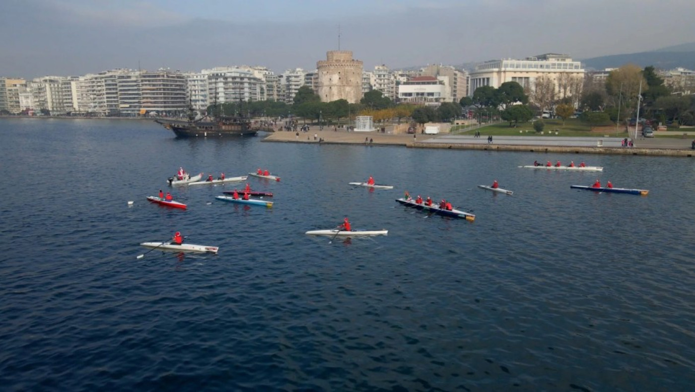 Θεσσαλονίκη: Ο Θερμαϊκός θα γεμίσει σήμερα με Άγιους Βασίληδες