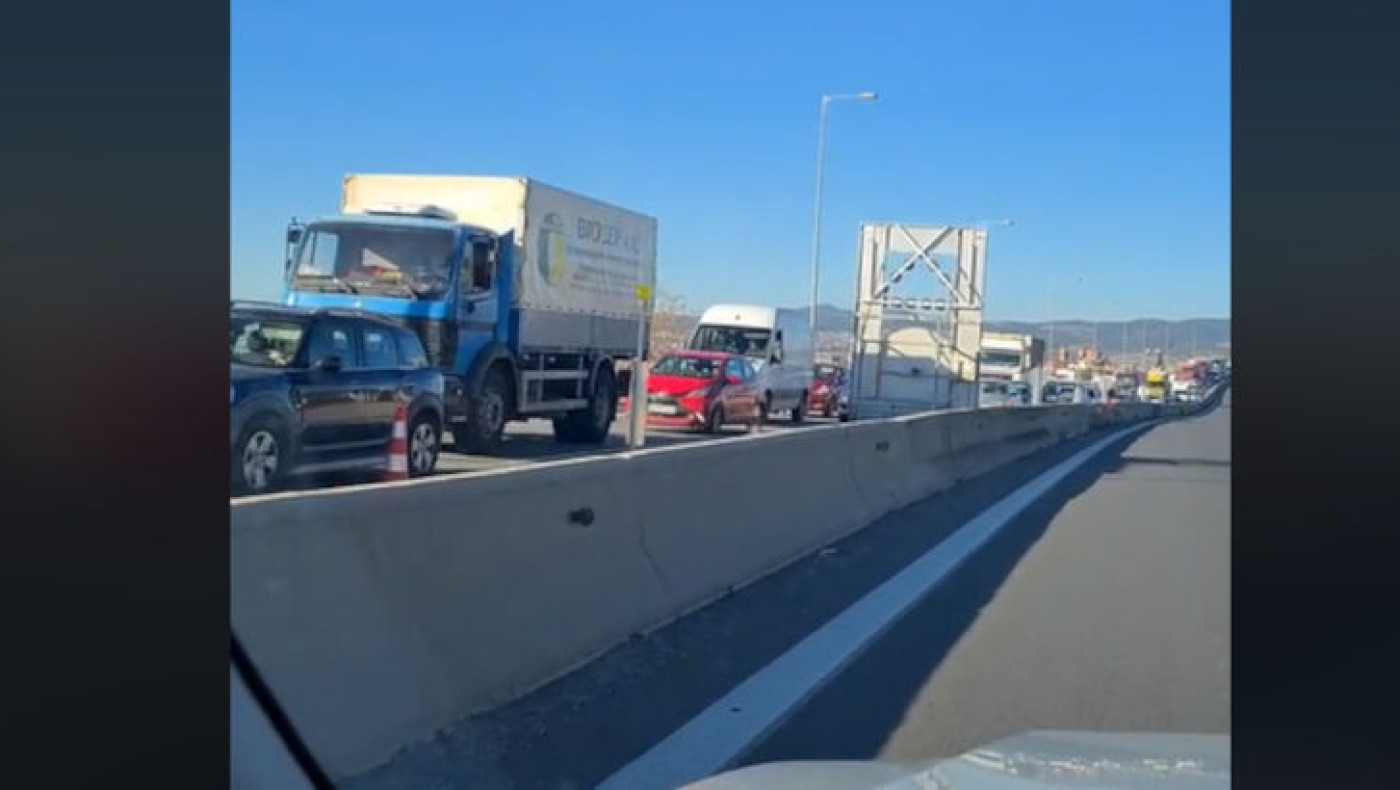 Θεσσαλονίκη-Η ατελείωτη ουρά στον Περιφερειακό λόγω Fly Over: «Μας κλαίω Θεσσαλονικείς»
