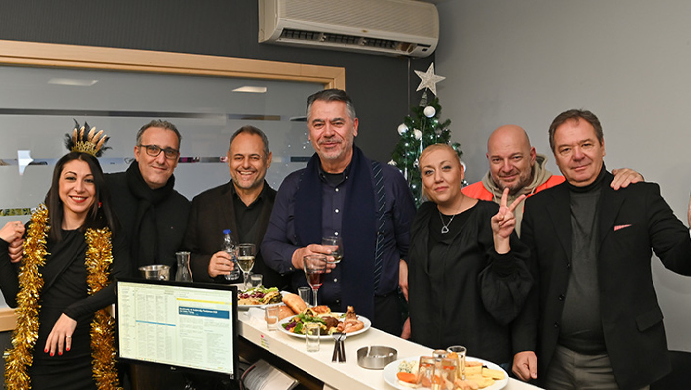 Xmas Party:  Γιορτινό κλίμα και ξέφρενοι ρυθμοί για τον όμιλο Metromedia