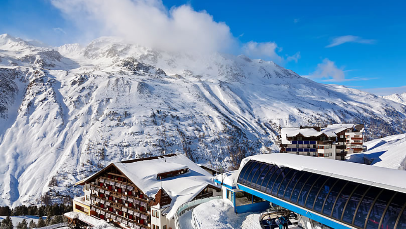 Αίσιο τέλος για 100 Θεσσαλονικείς που εγκλωβίστηκαν για 17 ώρες σε πούλμαν στην Αυστρία