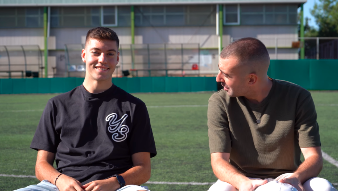 Τζίμας: «Με πήραν τηλέφωνο και μου είπαν, «Πέμπτη έρχεσαι στην πρώτη ομάδα» - Το όνειρο του 17χρονου στράικερ του ΠΑΟΚ