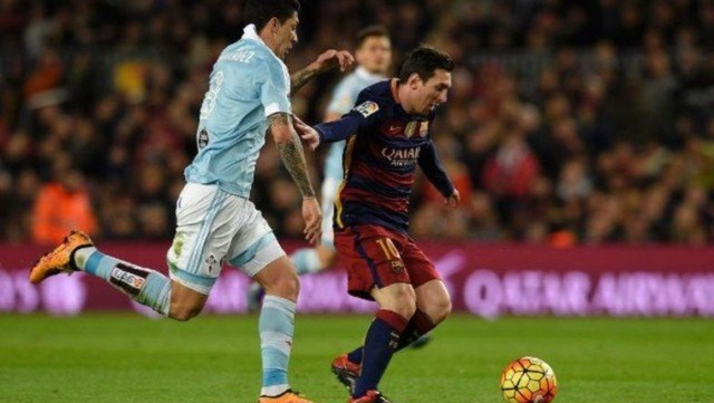 Δείτε το απίστευτο πέναλτι-πάσα του Μέσι στον Σουάρες!