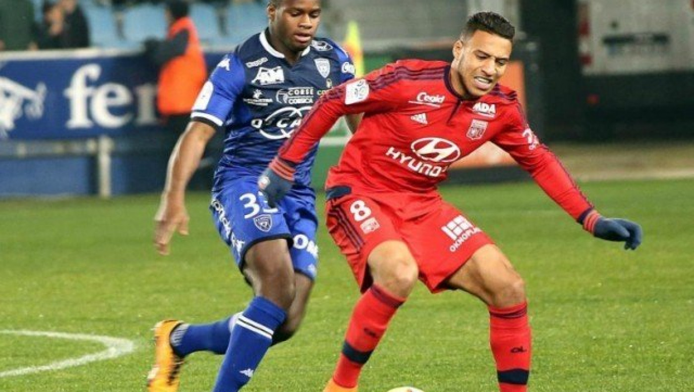 Έμεινε με δέκα και το… πλήρωσε η Ανζέ, 0-3 από τη Λυών