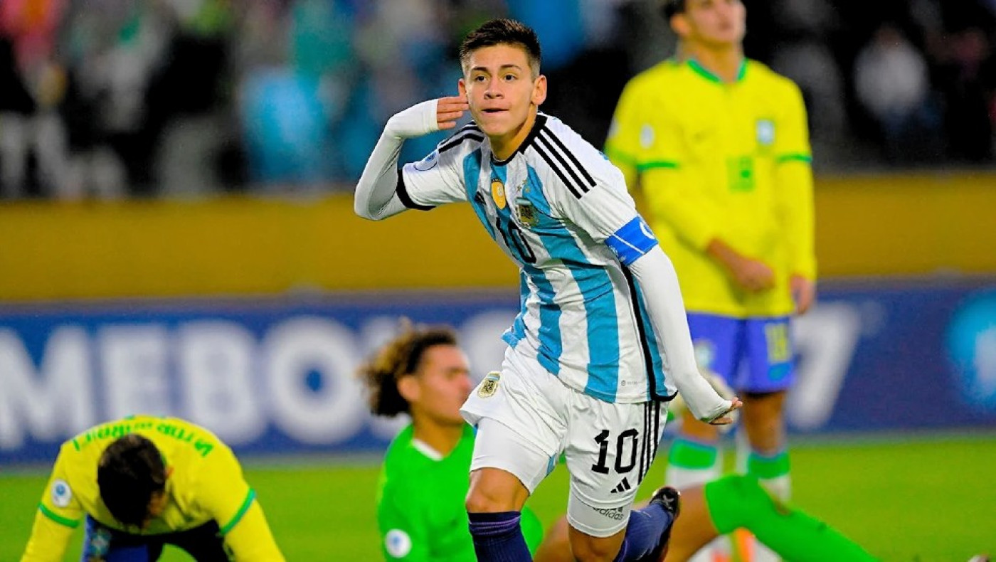 Μάντσεστερ Σίτι: Συμφώνησε με Ρίβερ για Ετσεβέρι