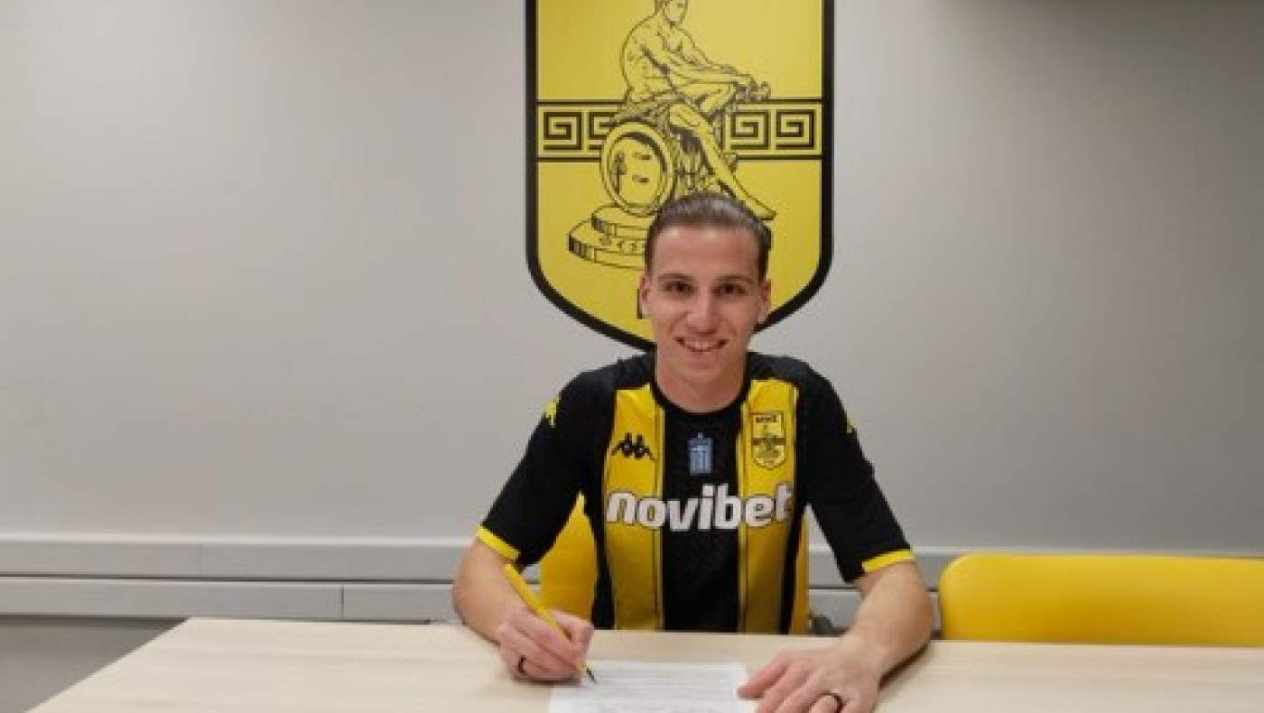 Ο Άρης έκανε επαγγελματικό συμβόλαιο στον 19χρονο Αγοραστό