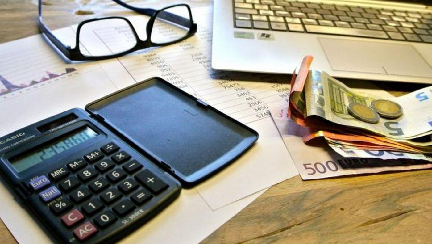 Μισθός: Πόσα κερδίζετε από τον Ιανουάριο με τις νέες φοροελαφρύνσεις