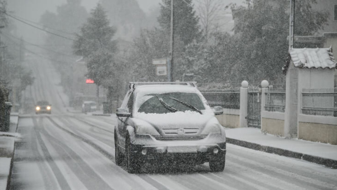 Έκτακτο δελτίο της ΕΜΥ: «Προβλέπονται πυκνές χιονοπτώσεις στη Μακεδονία»