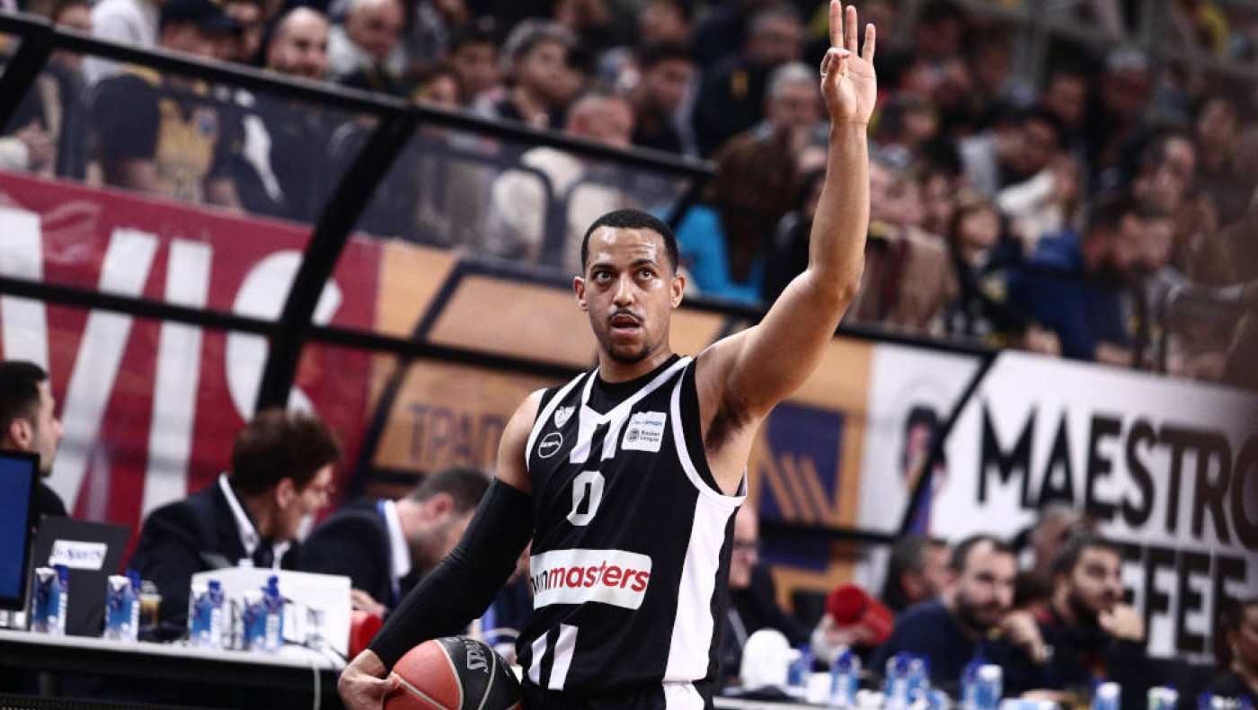 ΠΑΟΚ: Τέλος ο Κένταλ Σμιθ