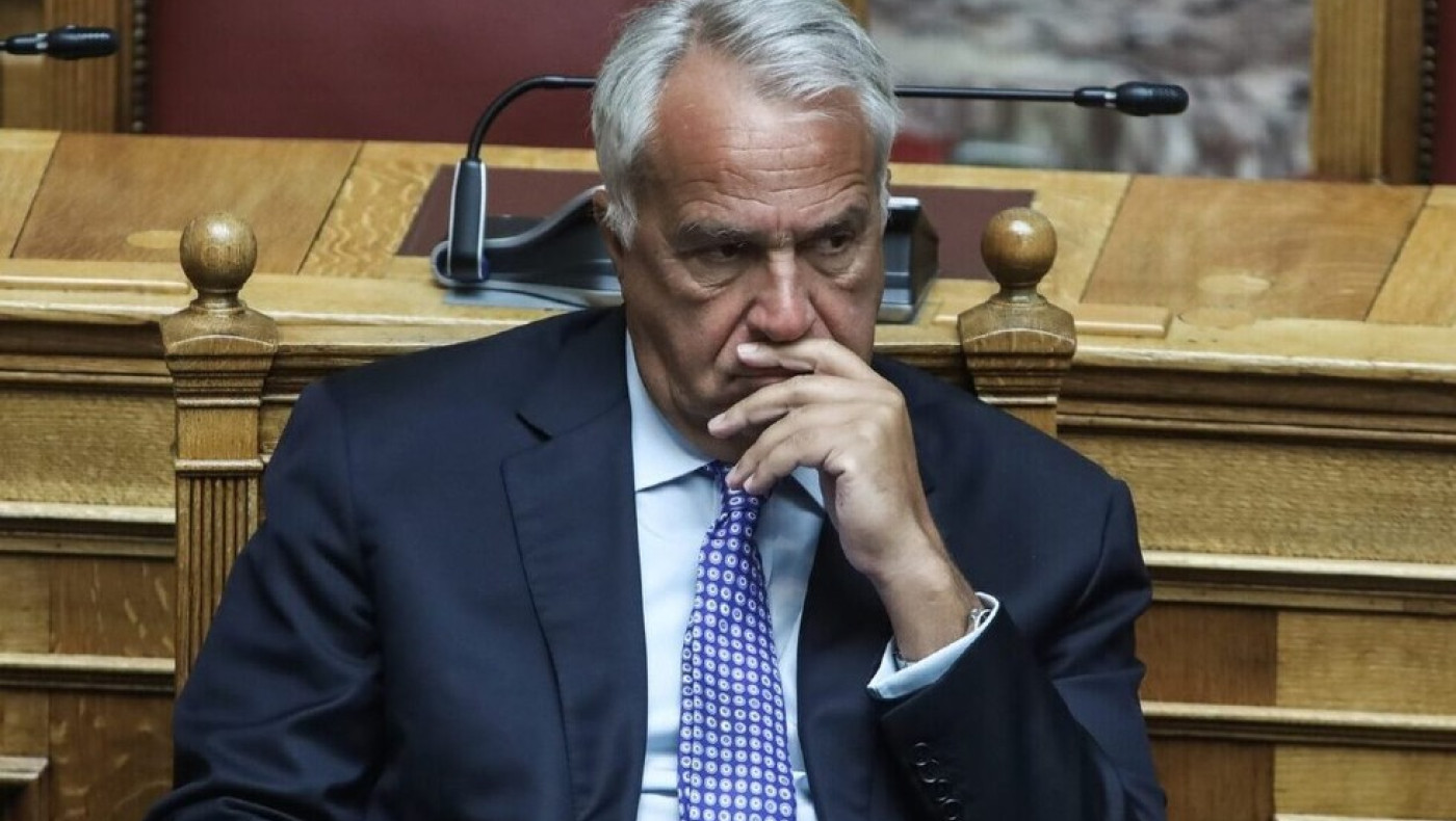 ΝΔ: Ο Βορίδης δεν θα ψηφίσει για τα ομόφυλα ζευγάρια