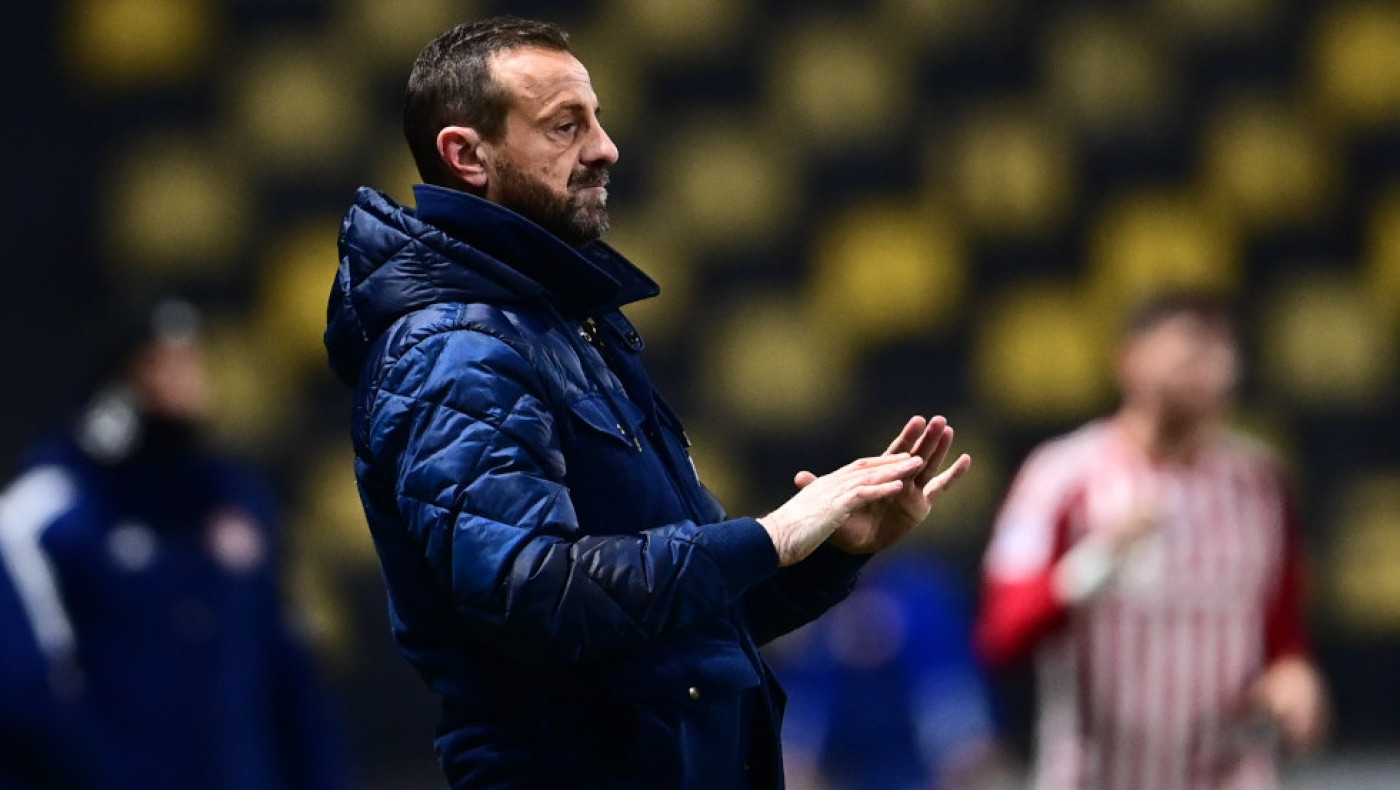 Μάντζιος: «Εφεύρεση το πέναλτι του Ολυμπιακού»