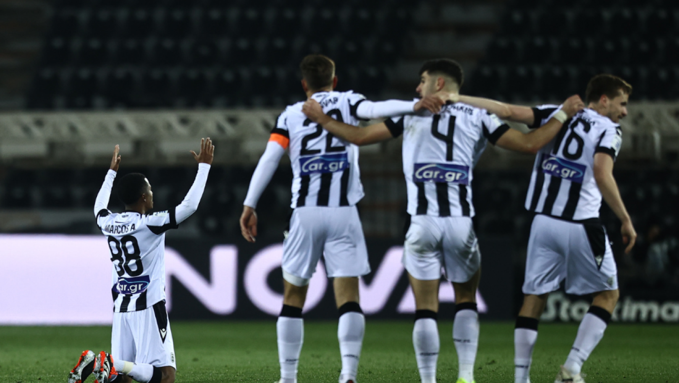 Με το σπαθί του μόνος και άξιος πρώτος, αφού «αποκεφάλισε» αγωνιστικά τον «συγκάτοικο» του