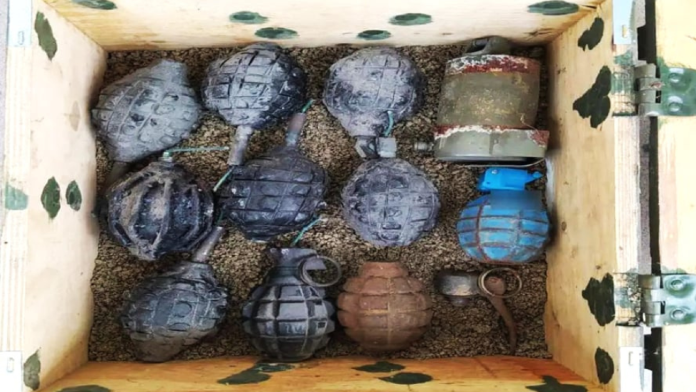 Φλώρινα: «Ανίδεοι» γιός και μητέρα για το πολεμικό οπλοστάσιο στη στέγη του σπιτιού τους