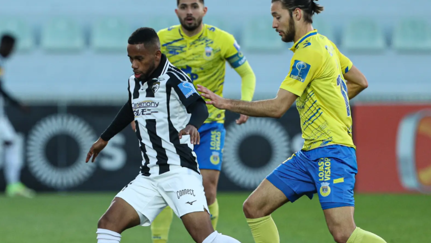 Lira 100: Καλοπληρώνει το 9ο  σερί over της Αρούκα!